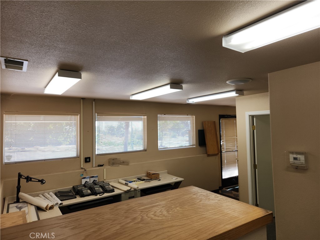 5990 Foster Road Property Photo 12