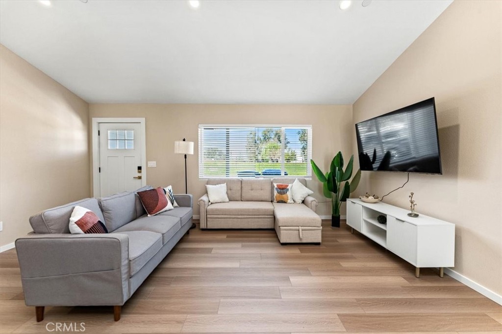 24565 Foster Road Property Photo 4