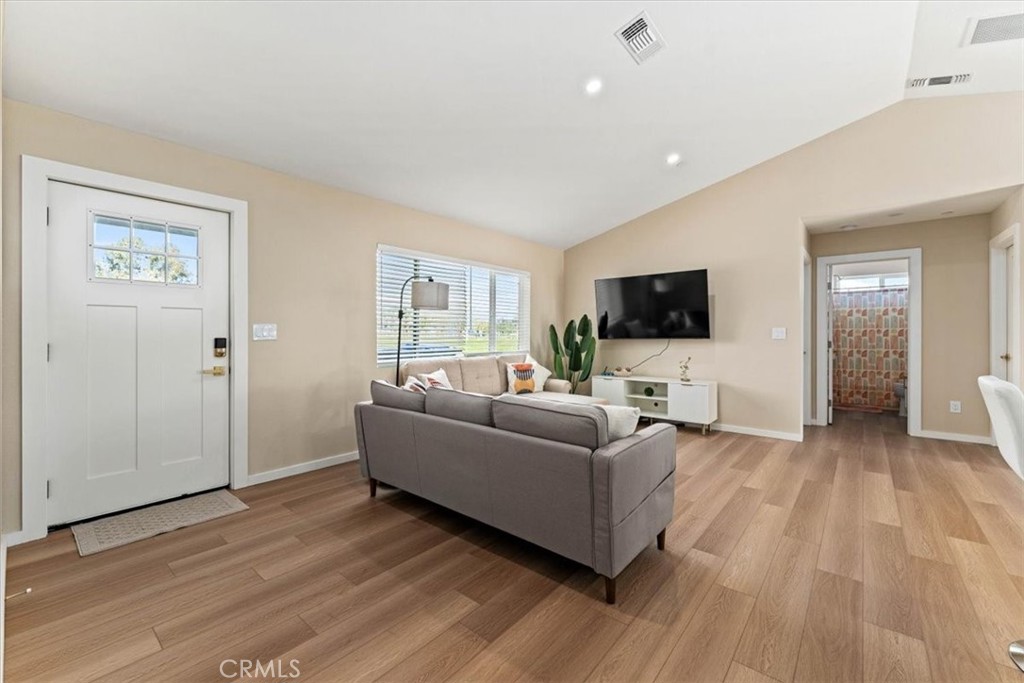 24565 Foster Road Property Photo 6
