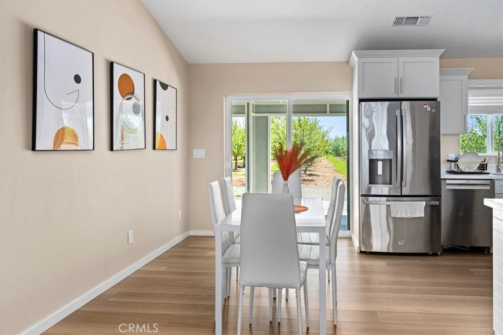 24565 Foster Road Property Photo 12