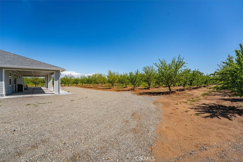24565 Foster Road Property Photo 39
