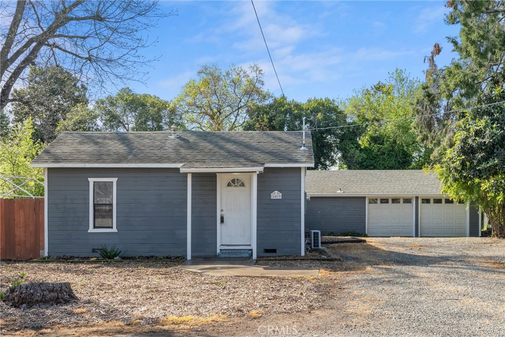 2409 Florida Lane Property Photo 1