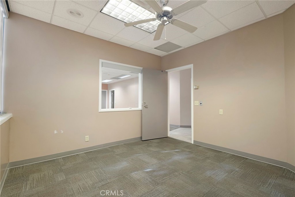 500 W East Avenue Property Photo 13