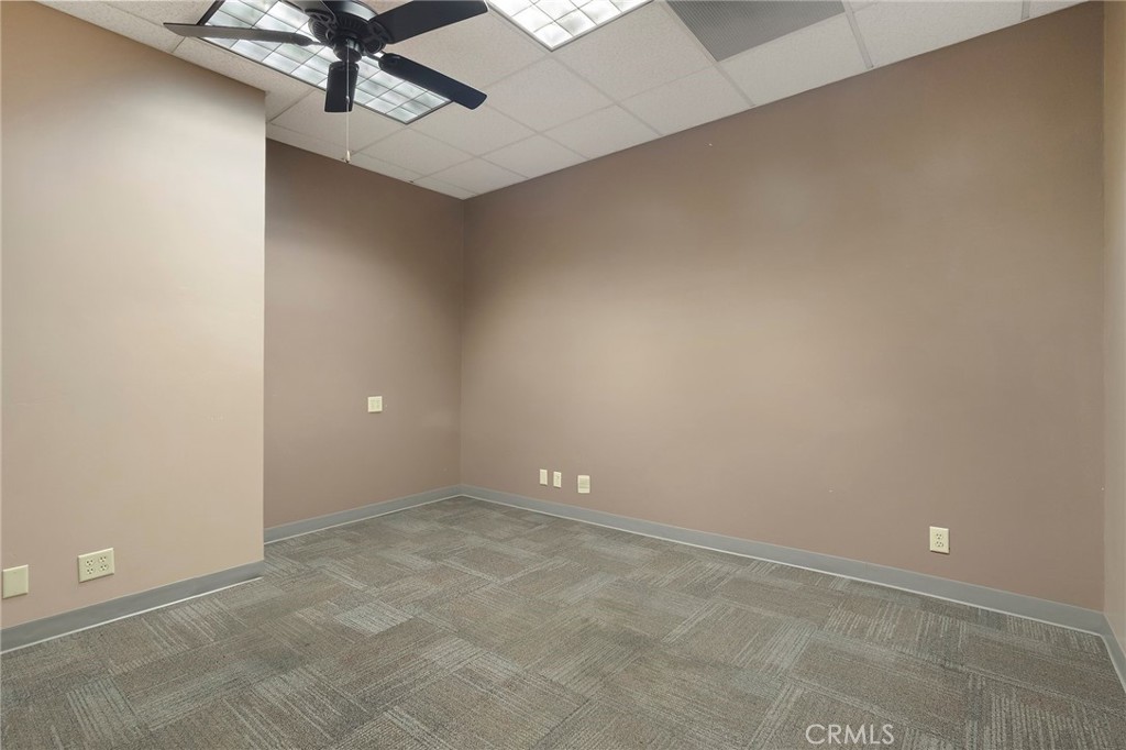 500 W East Avenue Property Photo 17