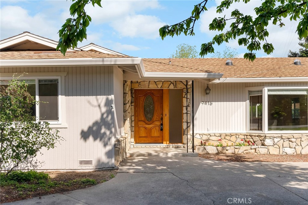 9416 Cummings Road Property Photo