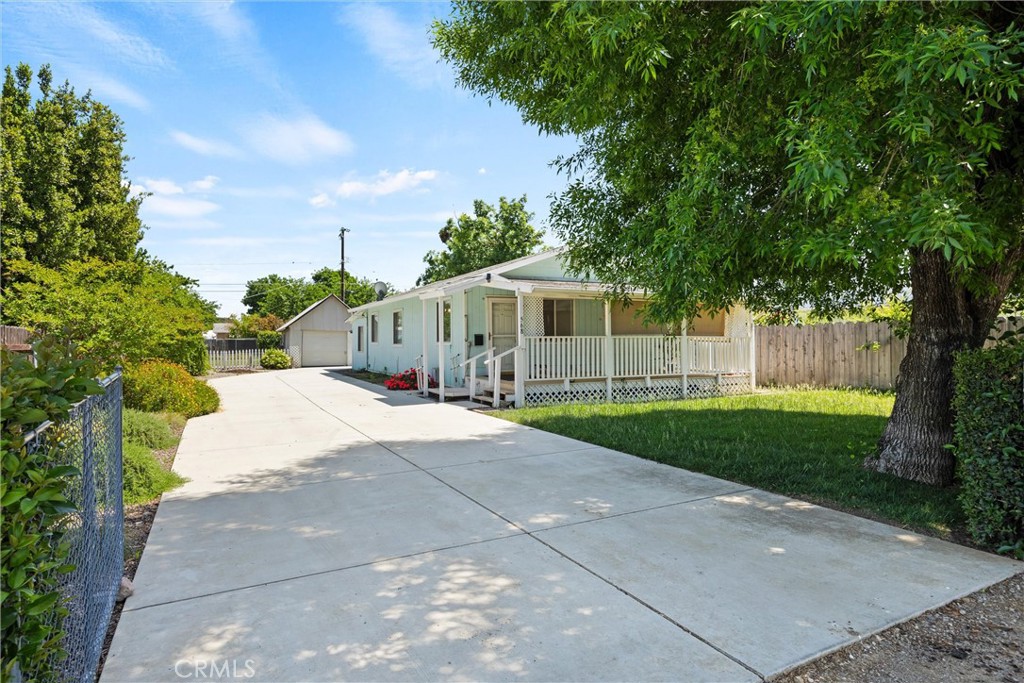 568 4th Street Property Photo 1