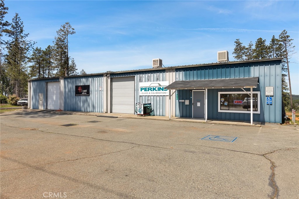 8935 Skyway Property Photo 1