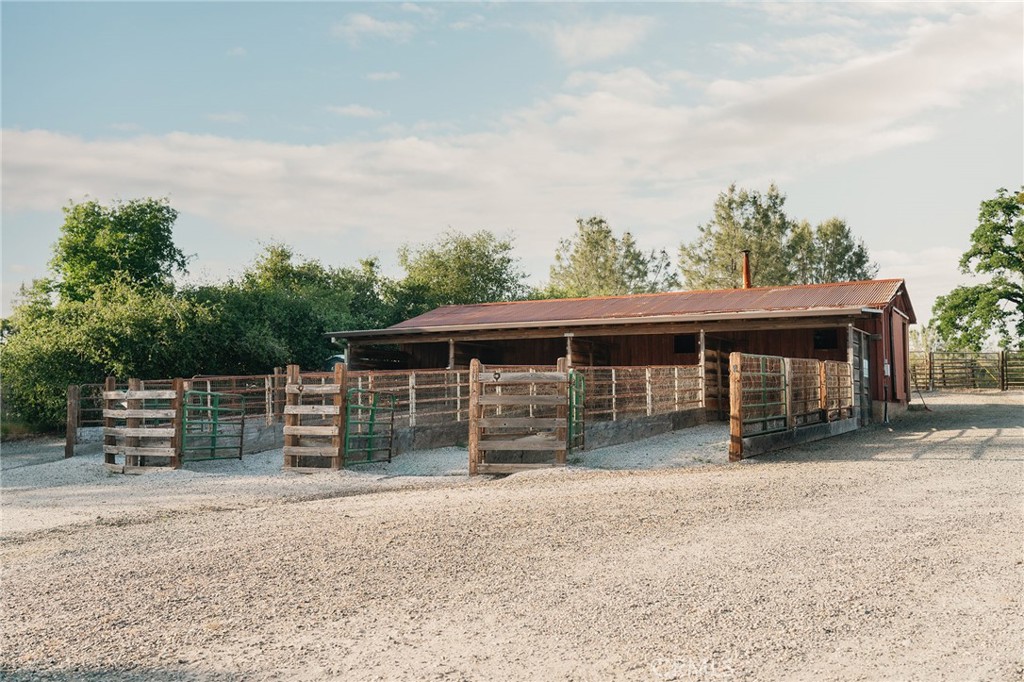 1477 Flag Creek Road Property Photo 9