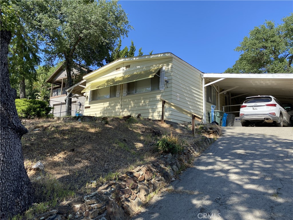 560 Silver Leaf Drive Property Photo 1