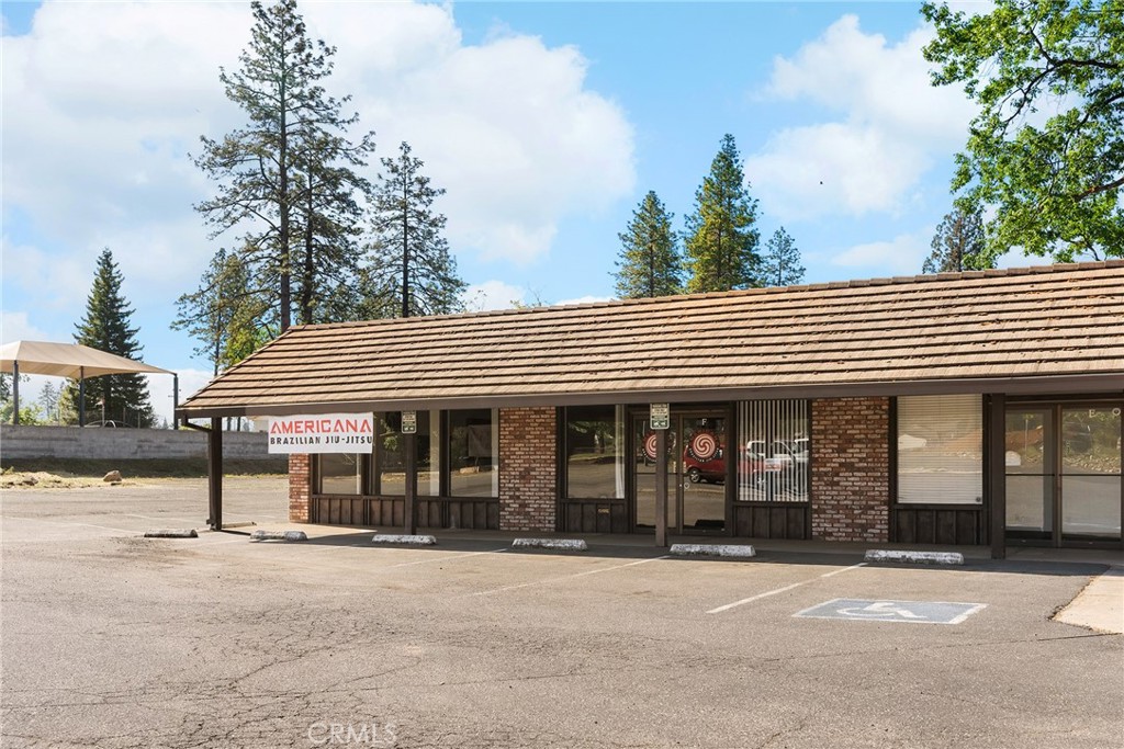 7126 Skyway Property Photo 10