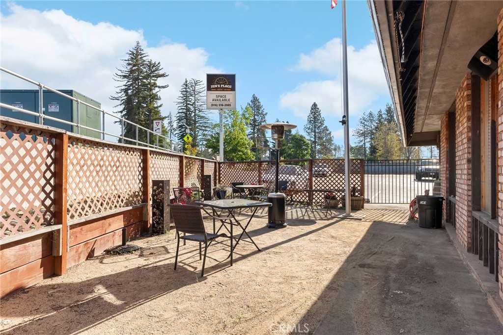 7126 Skyway Property Photo 38