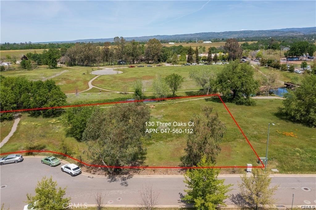 130 Three Oaks Court Property Photo 1