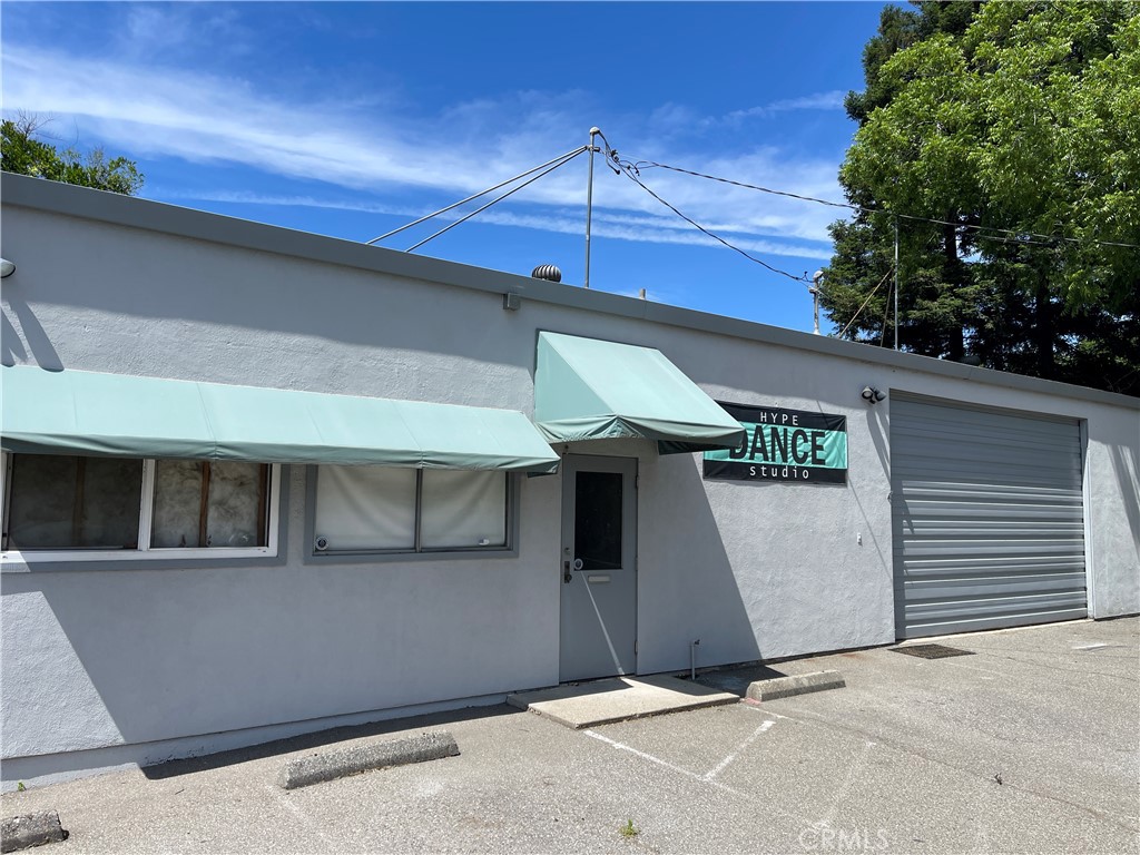 1051 Mangrove Avenue B Property Photo 1