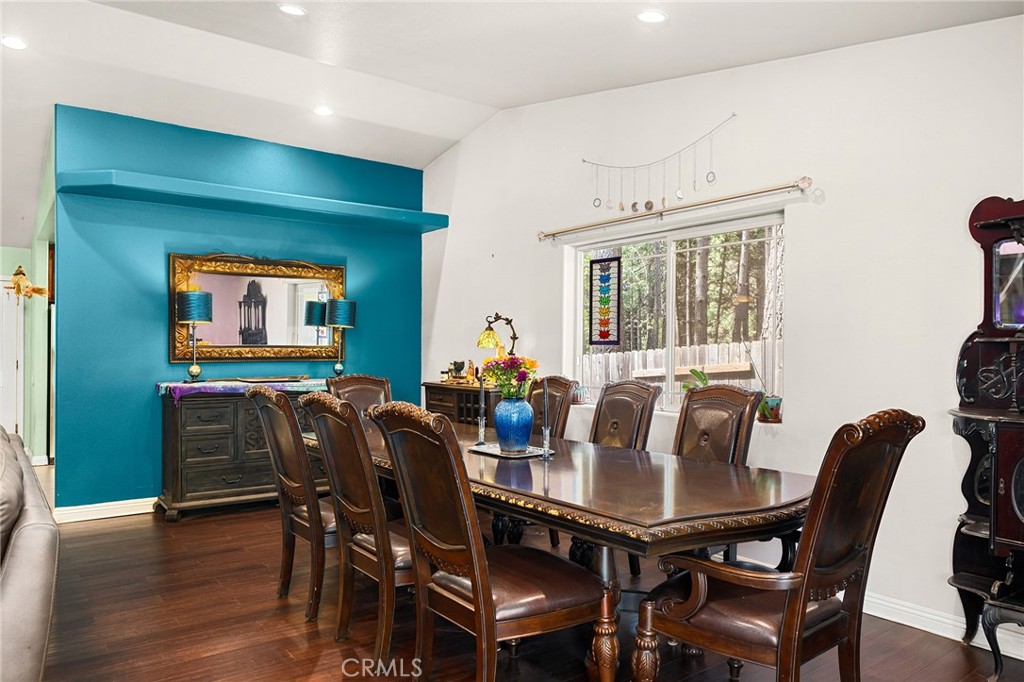 6515 Elmwood Drive Property Photo 11