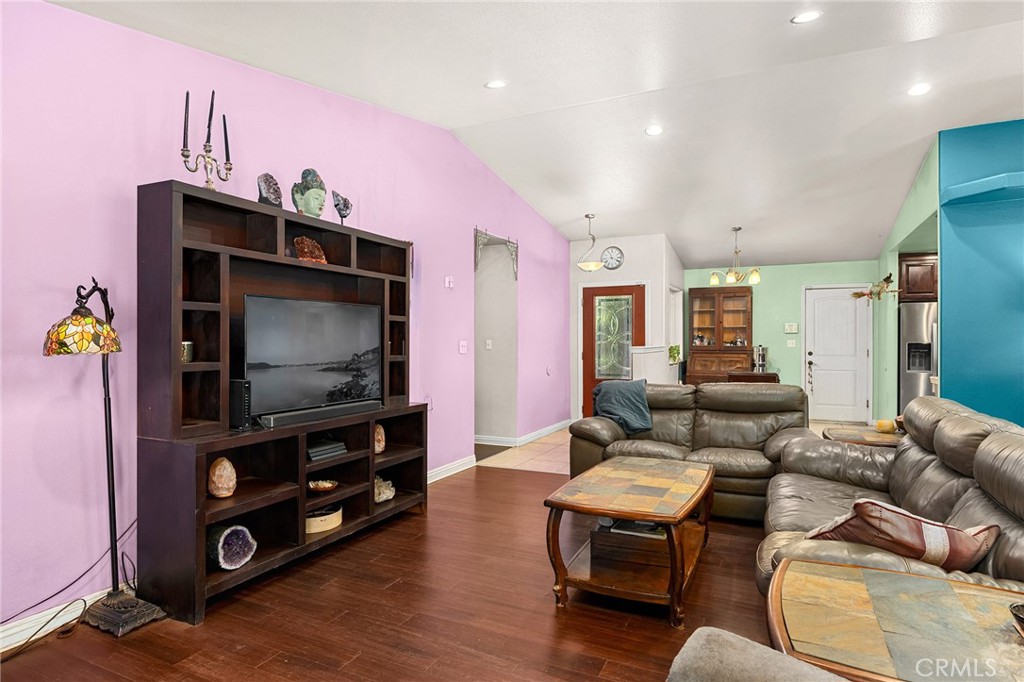 6515 Elmwood Drive Property Photo 14