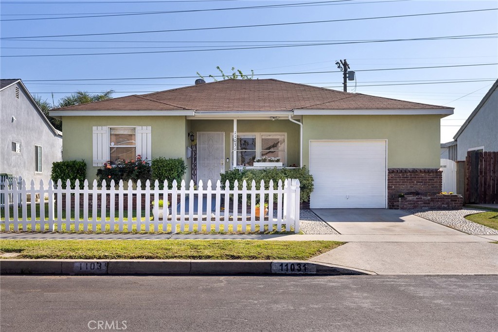 11031 Arbuckle Avenue Property Photo 1