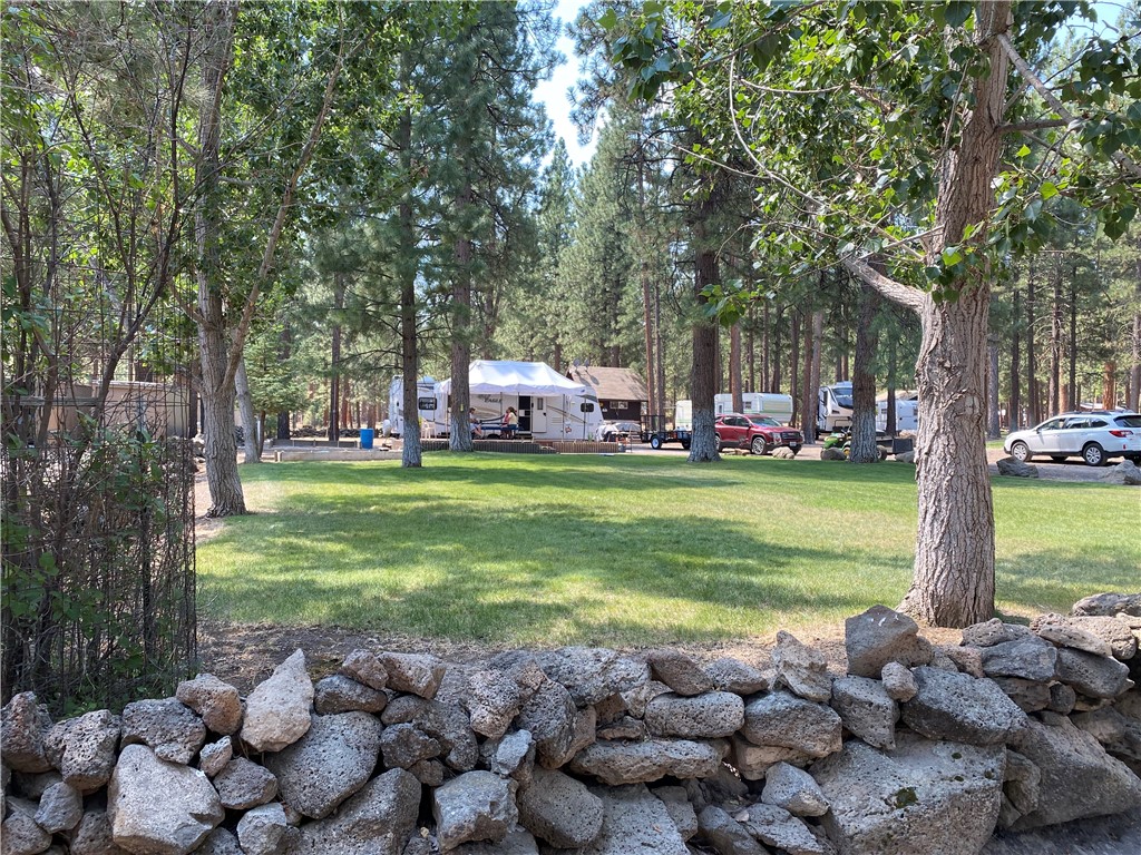 687790 Chinquepin Property Photo 1