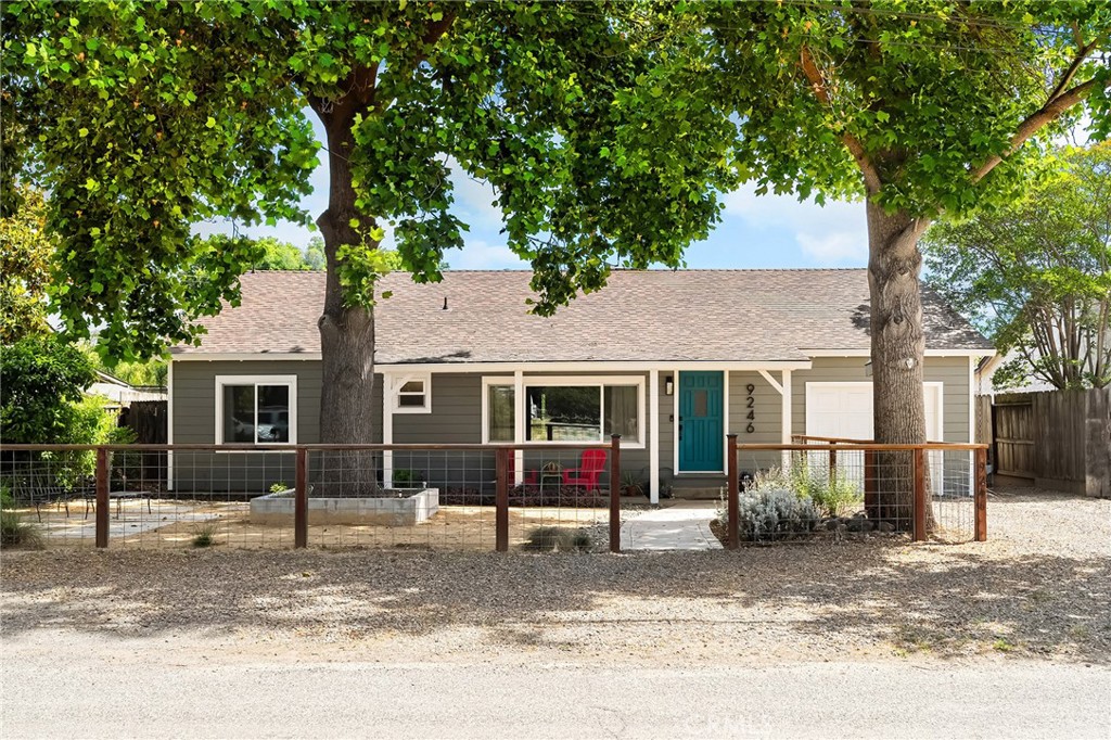 9246 Stanford Lane Property Photo