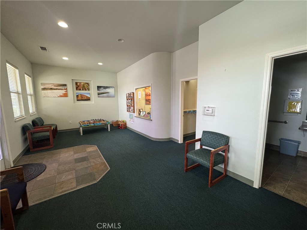 2627 Forest Avenue 5 Property Photo 2