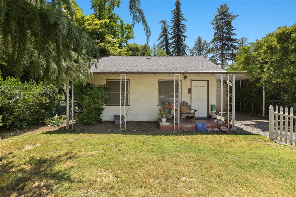 393 E 9th Avenue Property Photo 1