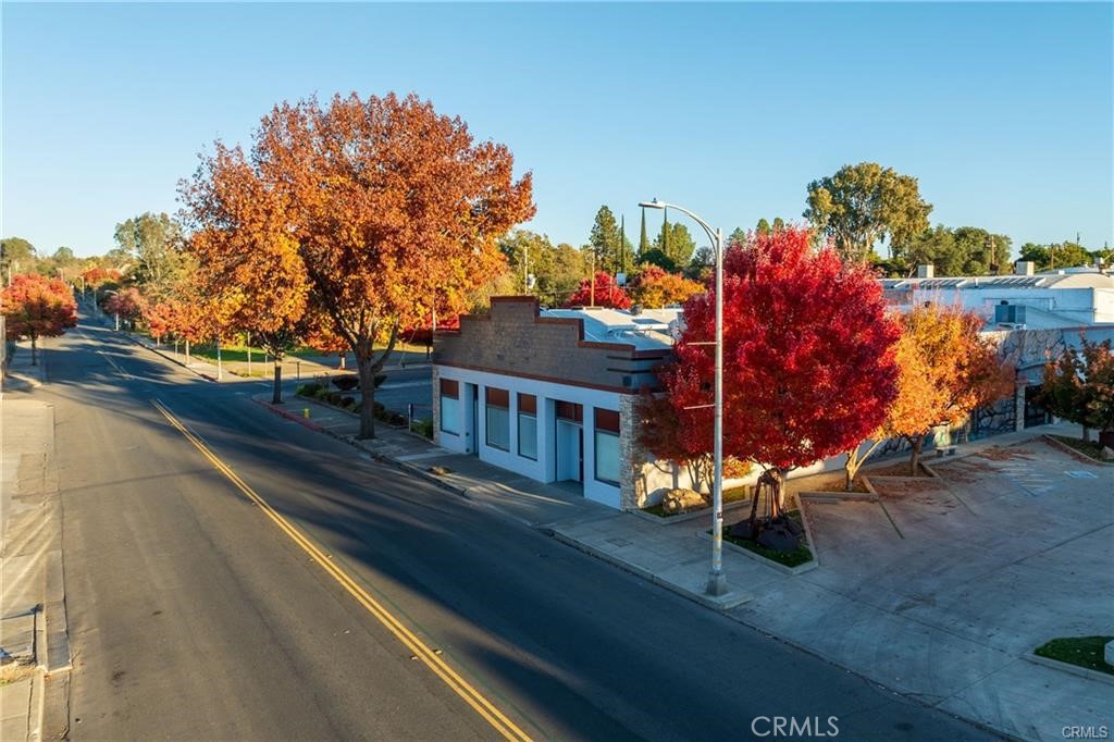 2167 Montgomery Street Property Photo 2