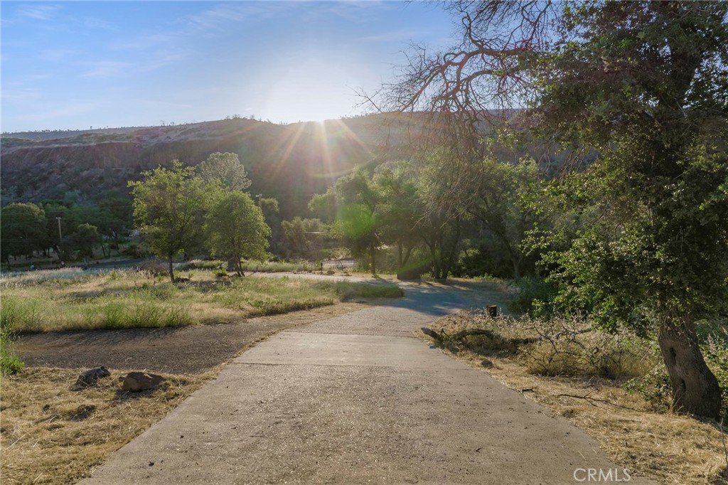 2470 Honey Run Road Property Photo 24