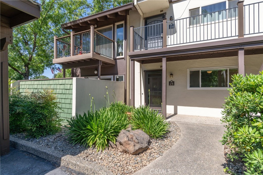 555 Vallombrosa Avenue 25 Property Photo 1