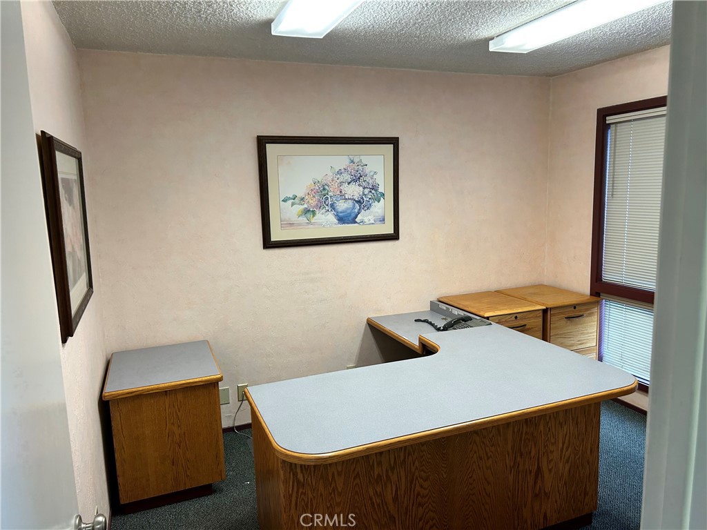 766 East Avenue B Property Photo 12