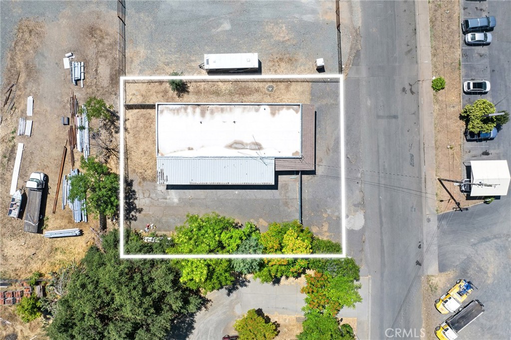 1737 Wyandotte Avenue Property Photo 3