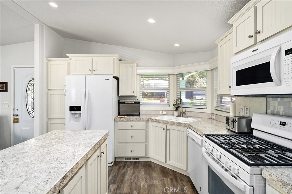 6303 Frank Turner Way Property Photo 16