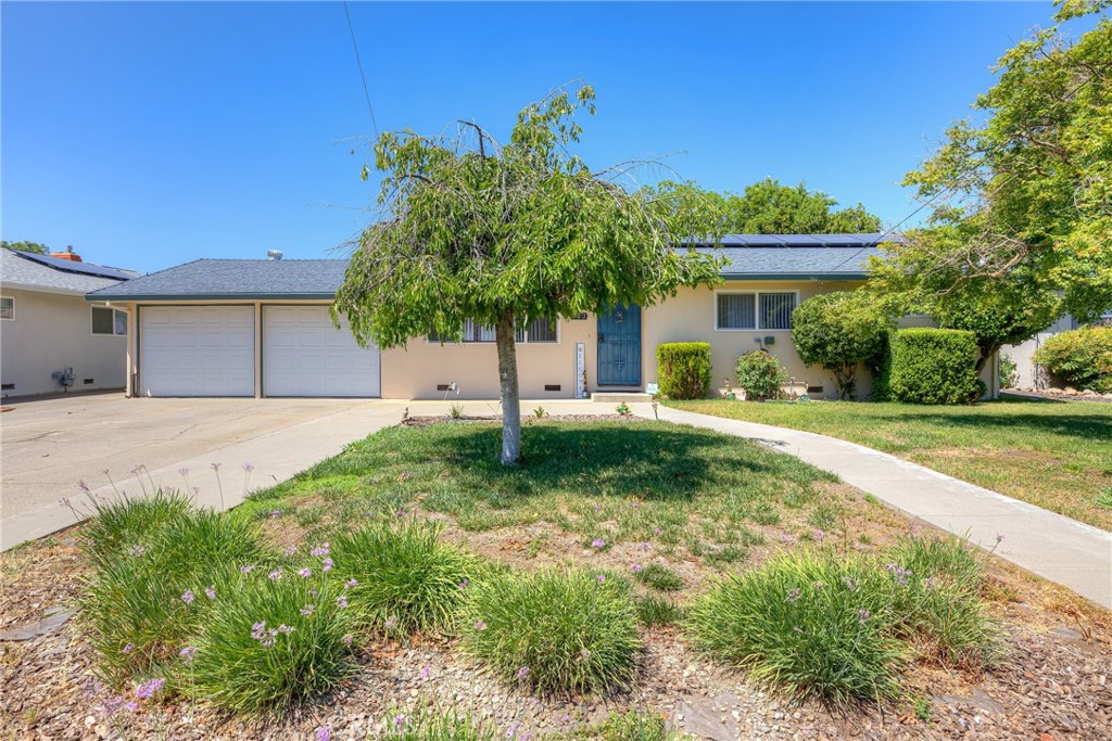 233 E Swift Street Property Photo 1