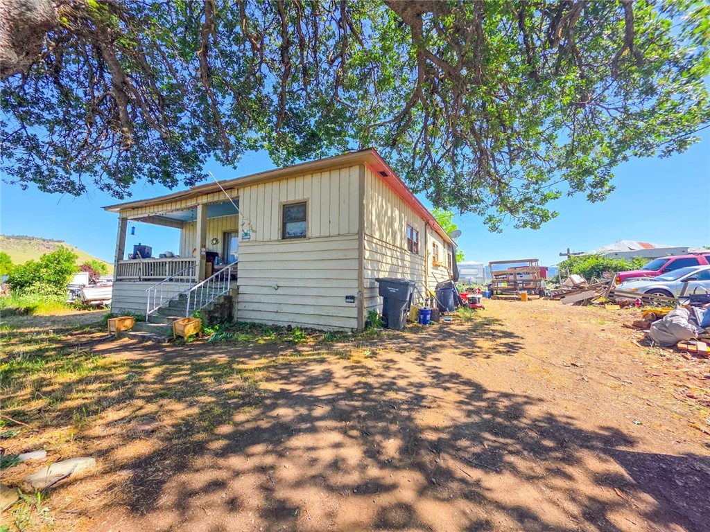 324 Henley Hornbrook Rd Property Photo 1
