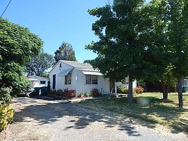 2018 Donnovan Avenue Property Photo 3