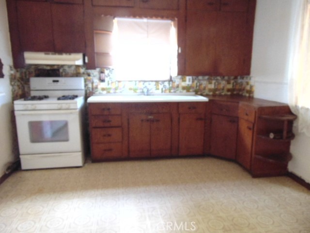 2018 Donnovan Avenue Property Photo 13