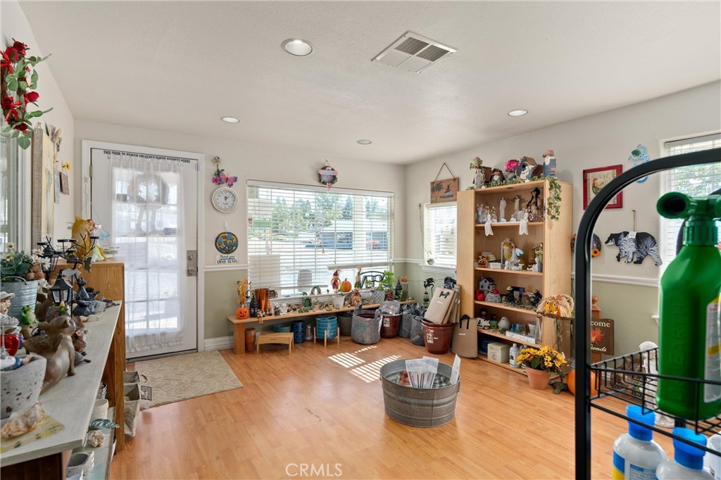 7671 Skyway Property Photo 12