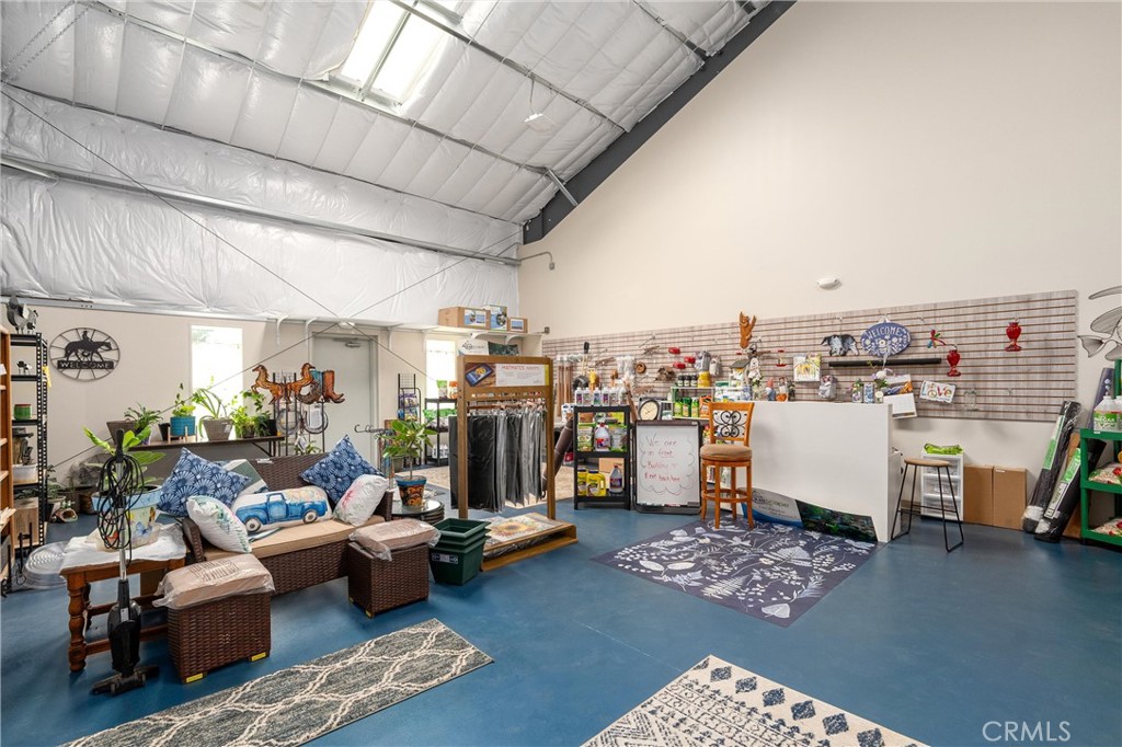 7671 Skyway Property Photo 31