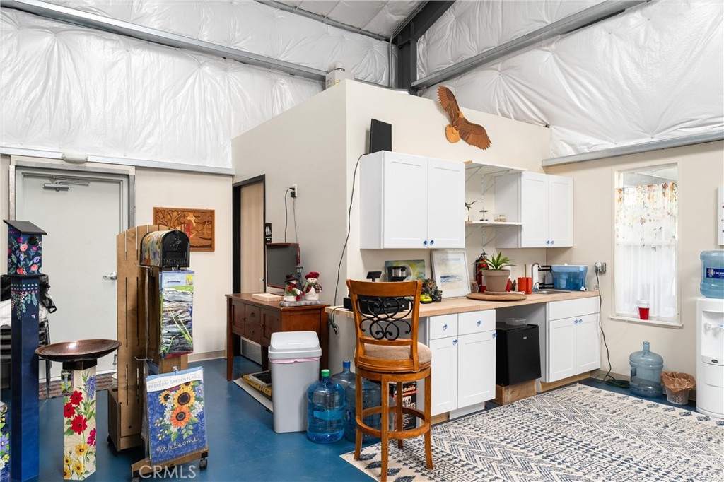 7671 Skyway Property Photo 35