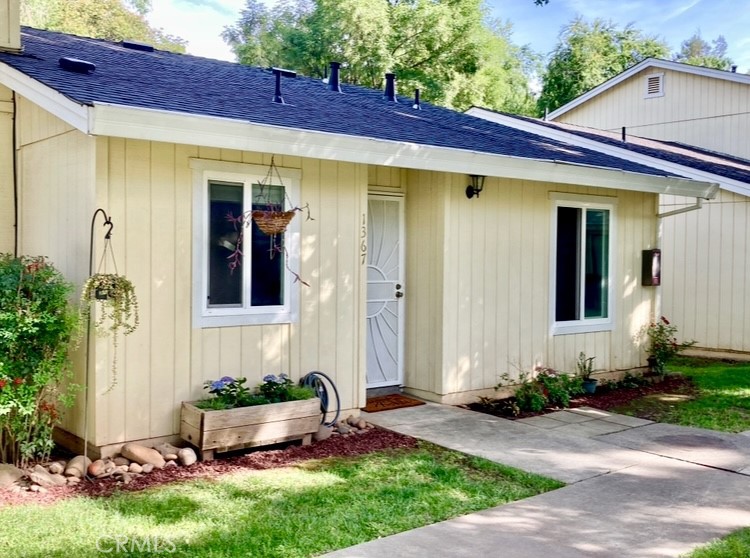 1367 Nord Avenue Property Photo 1