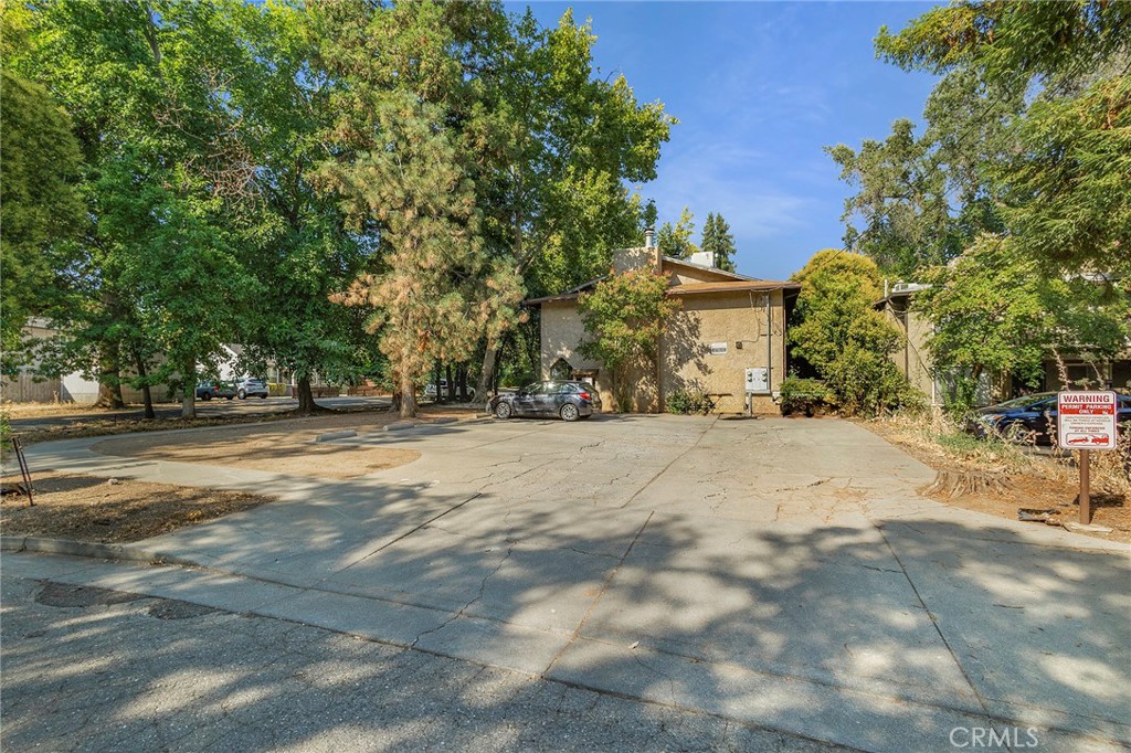 403 Maple Street Property Photo 14