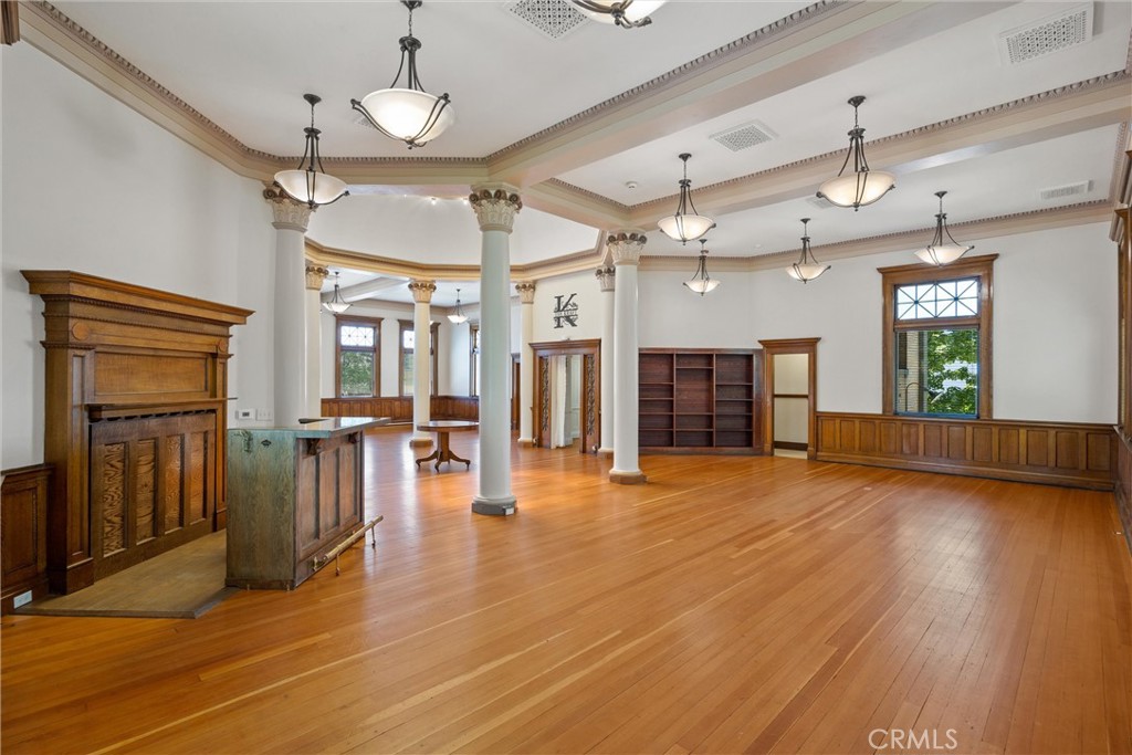 909 Jefferson Street Property Photo 14