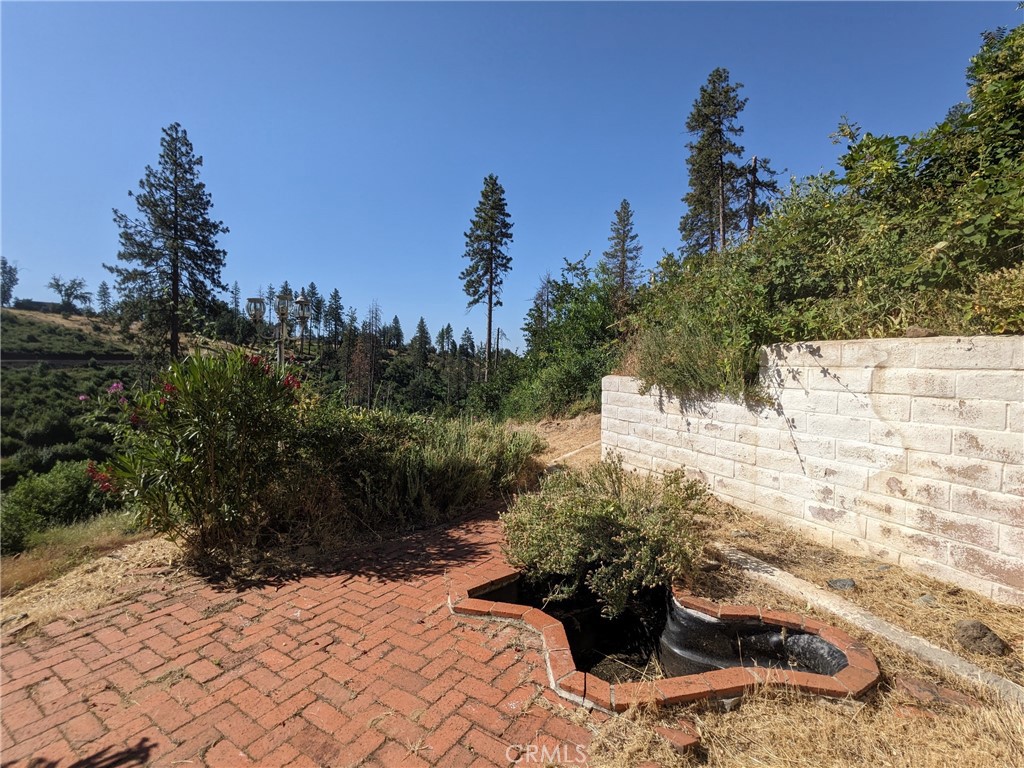 1880 Stearns Road Property Photo 9