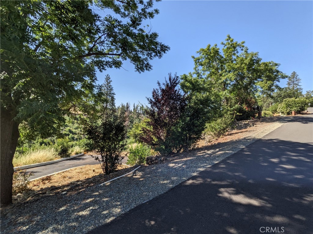 1880 Stearns Road Property Photo 30