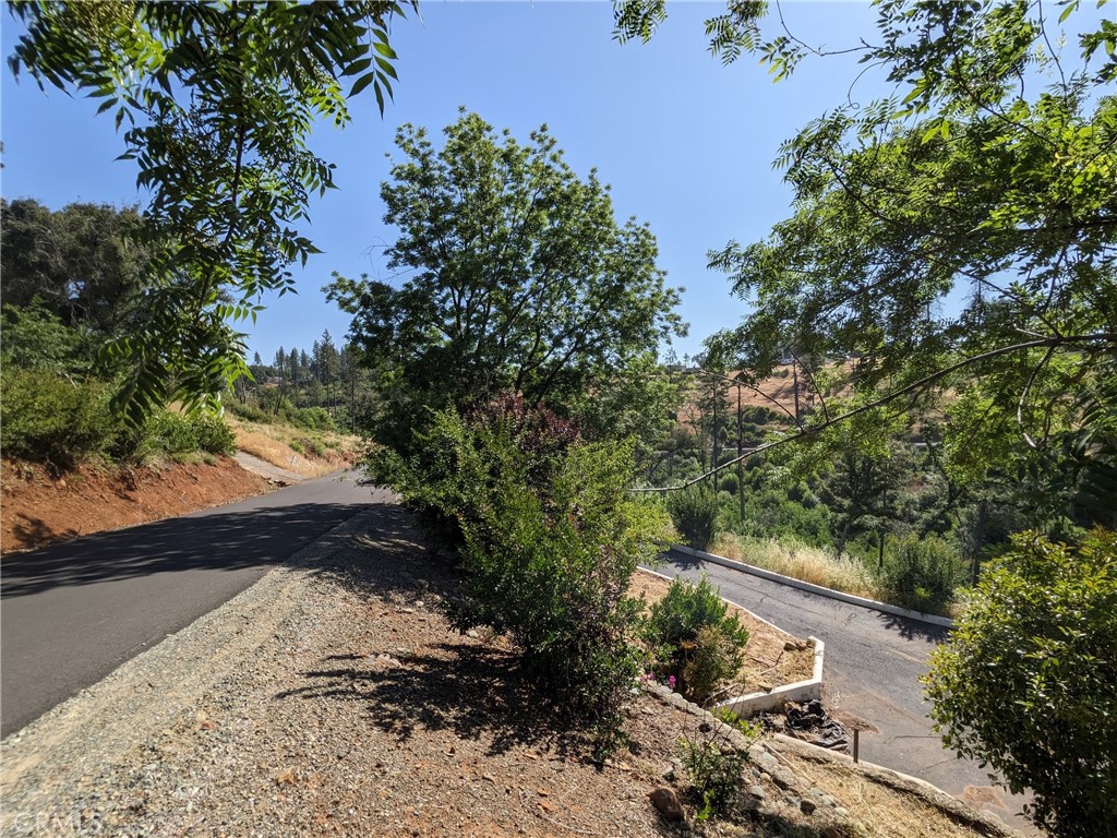 1880 Stearns Road Property Photo 31