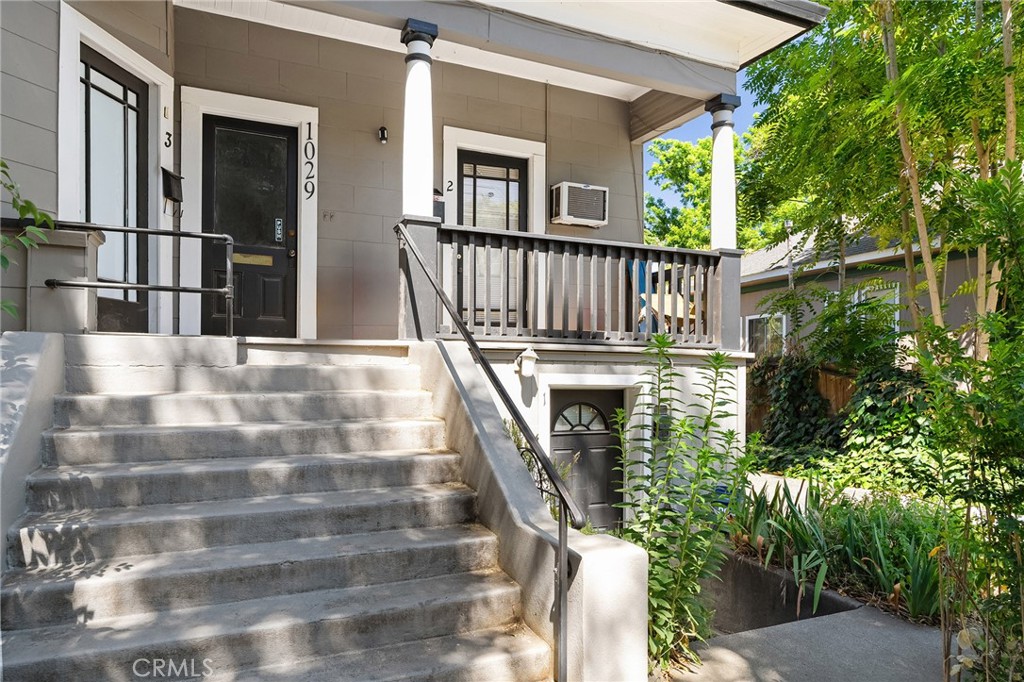 1029 Salem Street Property Photo 6