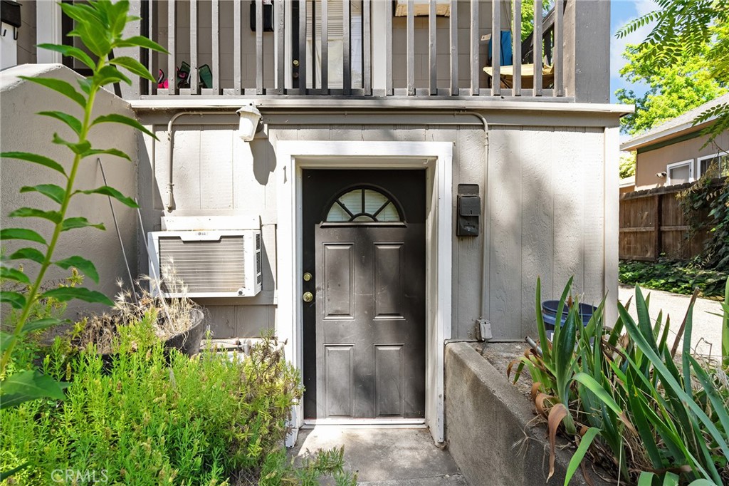 1029 Salem Street Property Photo 7