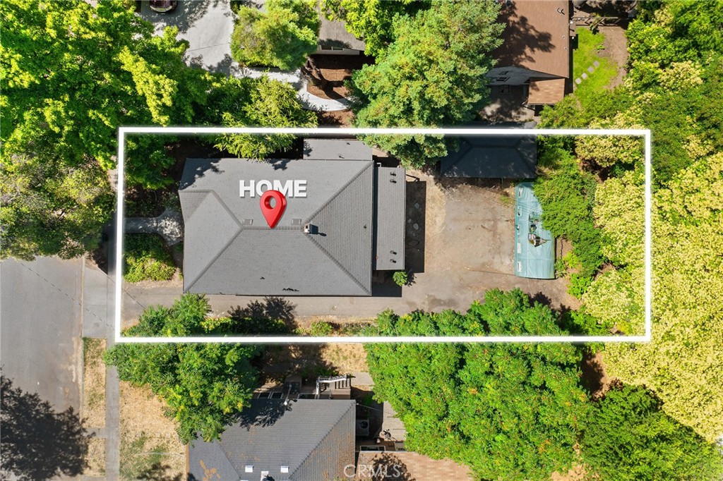1029 Salem Street Property Photo 11