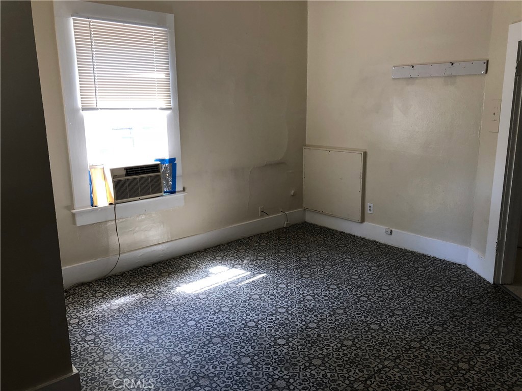 1029 Salem Street Property Photo 20