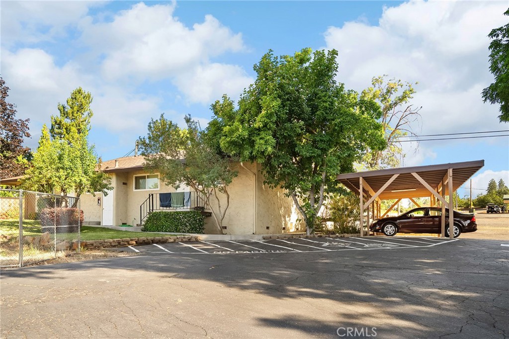 6118 Clark Property Photo 14