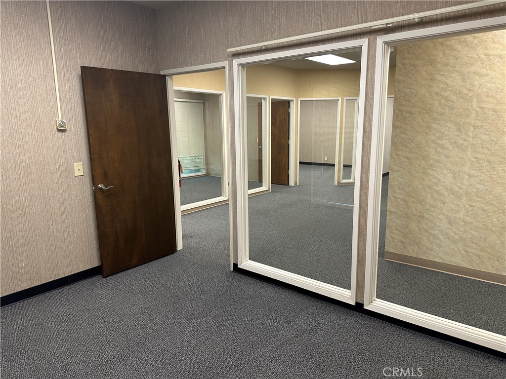 1370 Ridgewood Drive 5 Property Photo 6