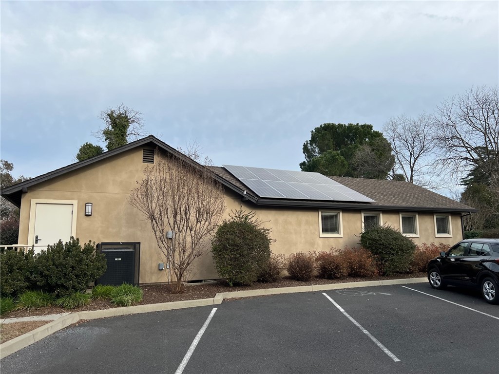 2045 Magnolia Avenue Property Photo 8